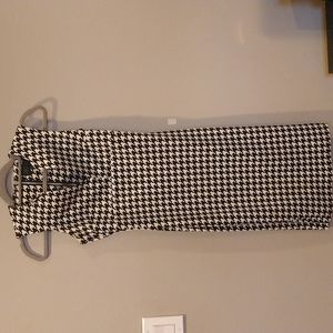 Hounds tooth design, Size XS, Kardashian Kollection